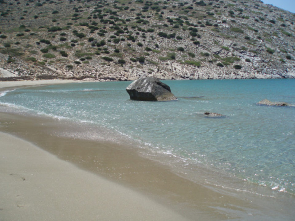 Βαρβαρούσα – Αετός